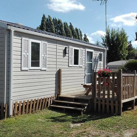 Camping Loisirs Des Groux Mousseaux-sur-Seine Eksteriør billede