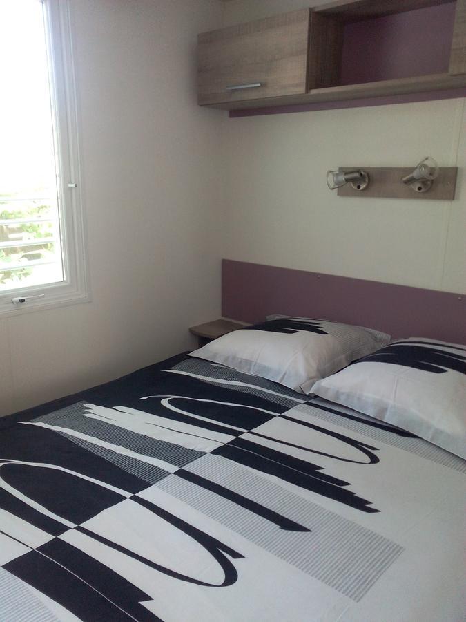 Camping Loisirs Des Groux Mousseaux-sur-Seine Eksteriør billede