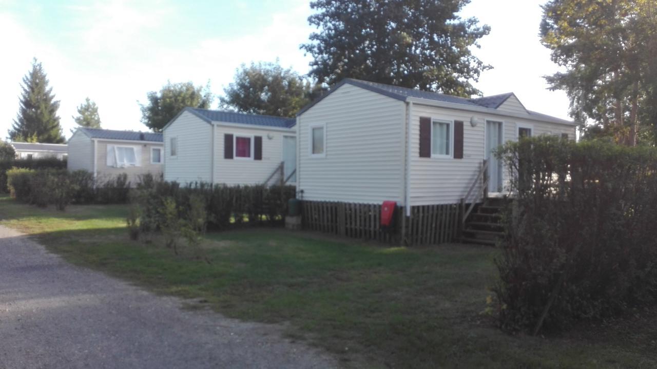 Camping Loisirs Des Groux Mousseaux-sur-Seine Eksteriør billede