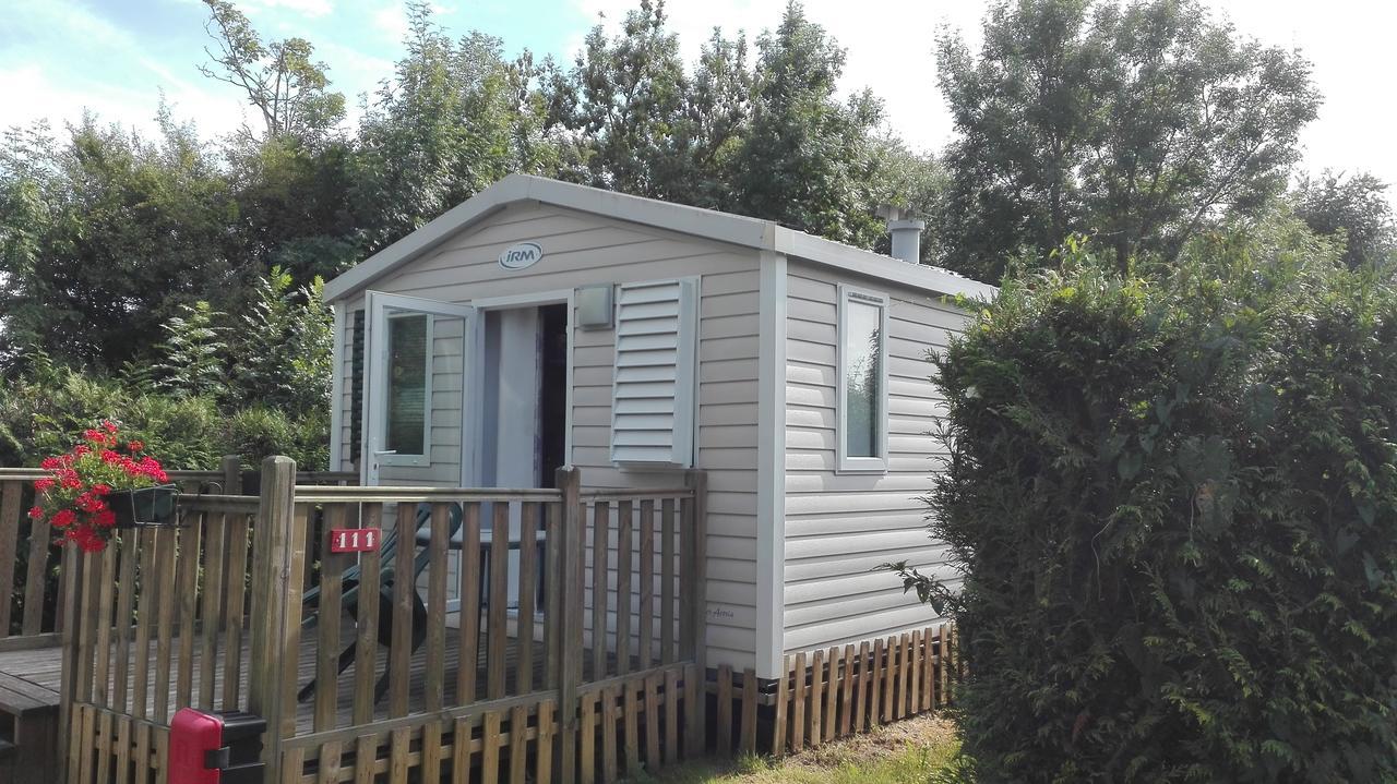 Camping Loisirs Des Groux Mousseaux-sur-Seine Eksteriør billede